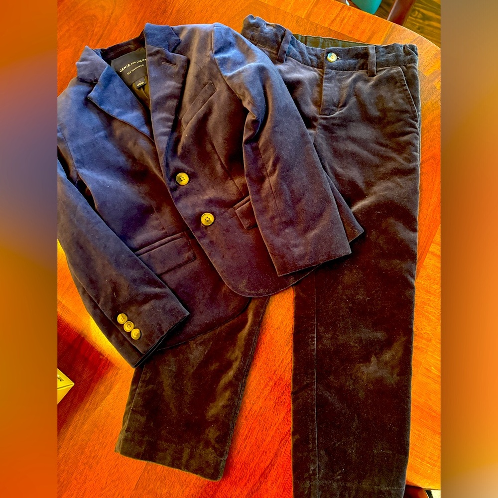 Janie and Jack velvet suit, size 5